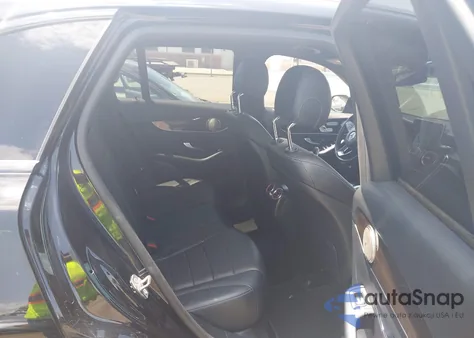 2017 Mercedes-Benz Glc 300 z USA, uszkodzony, nr VIN WDC0G4JBXHF125030